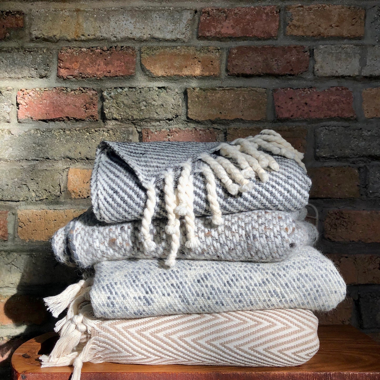 EcoGlow Cozy Chevron Turkish Throw Blanket – Soft Cotton DC-SLATE + SALT